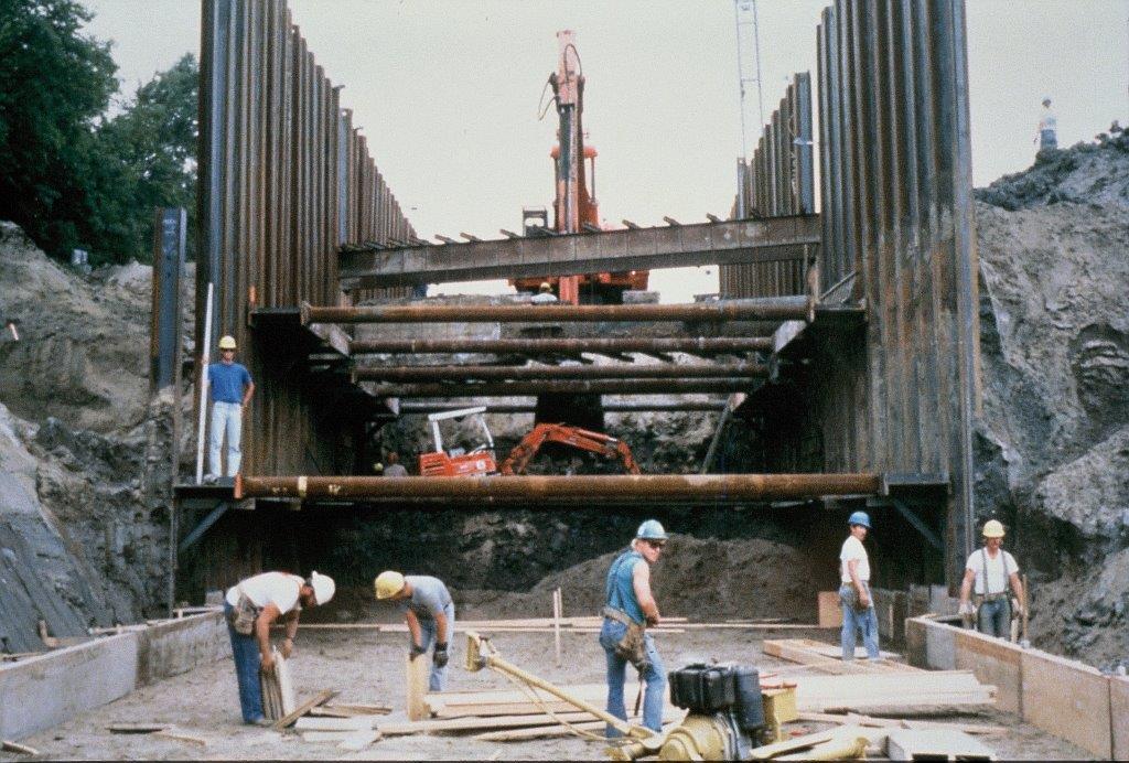 Double_box_culvert_construction.jpg